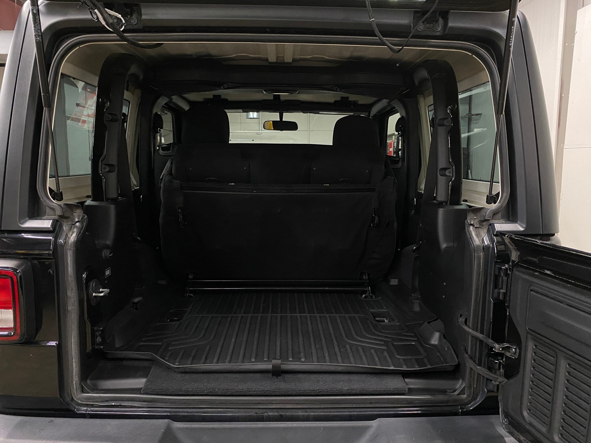 2020 Jeep Wrangler Sport S - Photo 13