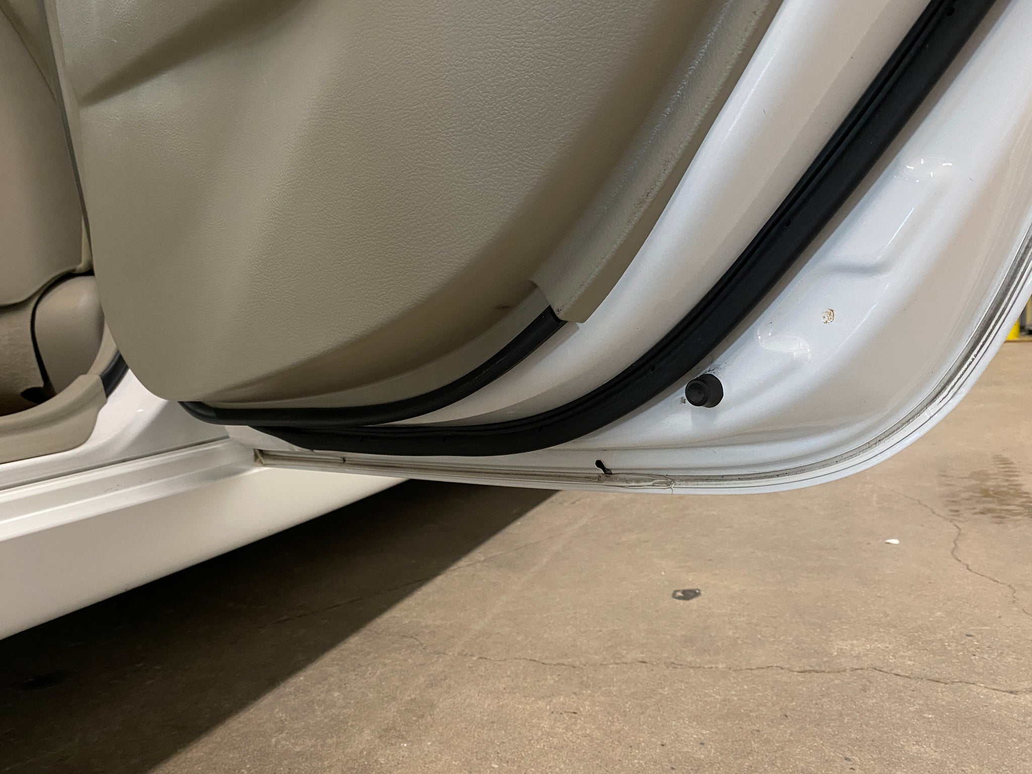 2011 Toyota Camry LE - Photo 42