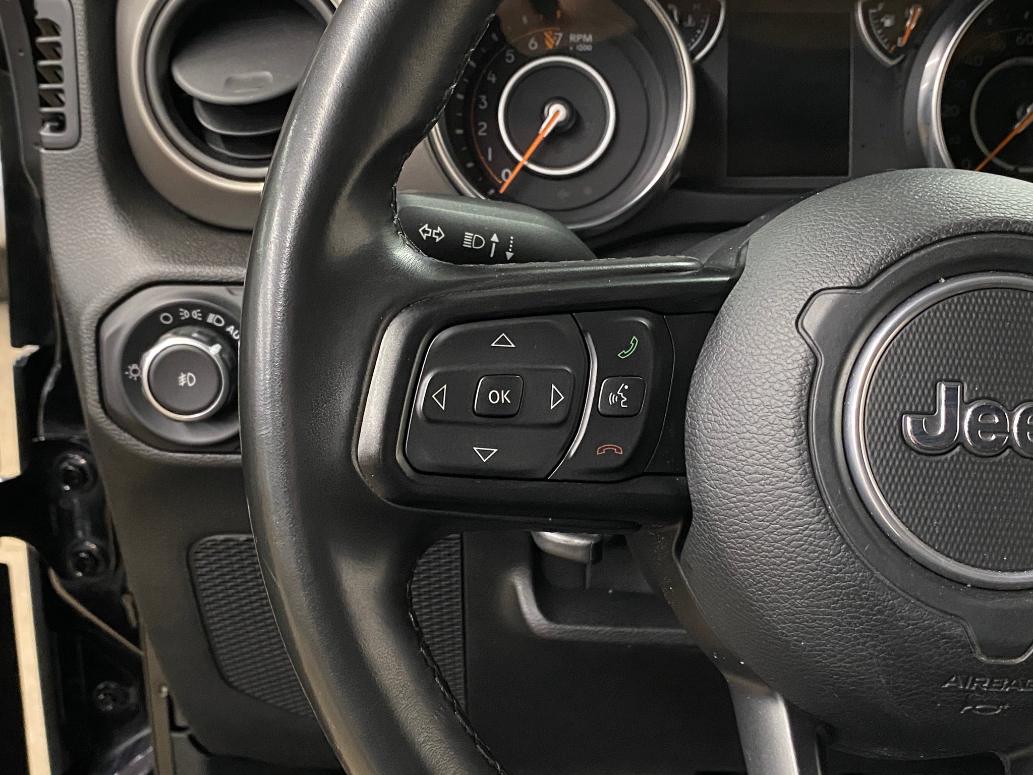 2020 Jeep Wrangler Sport S - Photo 20
