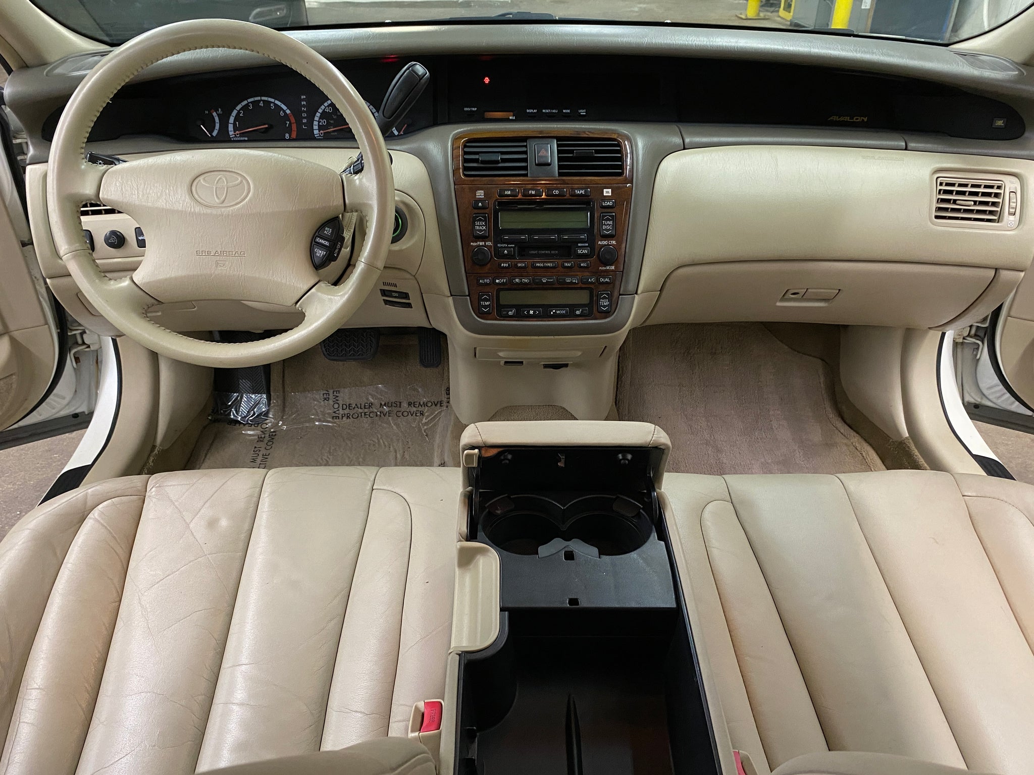 2001 Toyota Avalon XLS - Photo 22