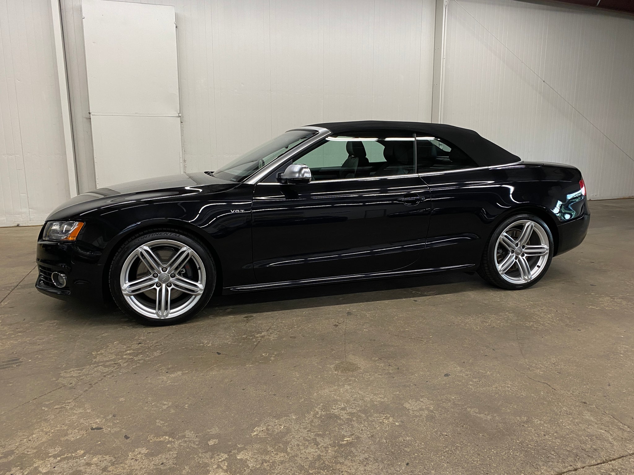 2010 Audi S5 3.0T quattro S tronic Premium Plus's photo