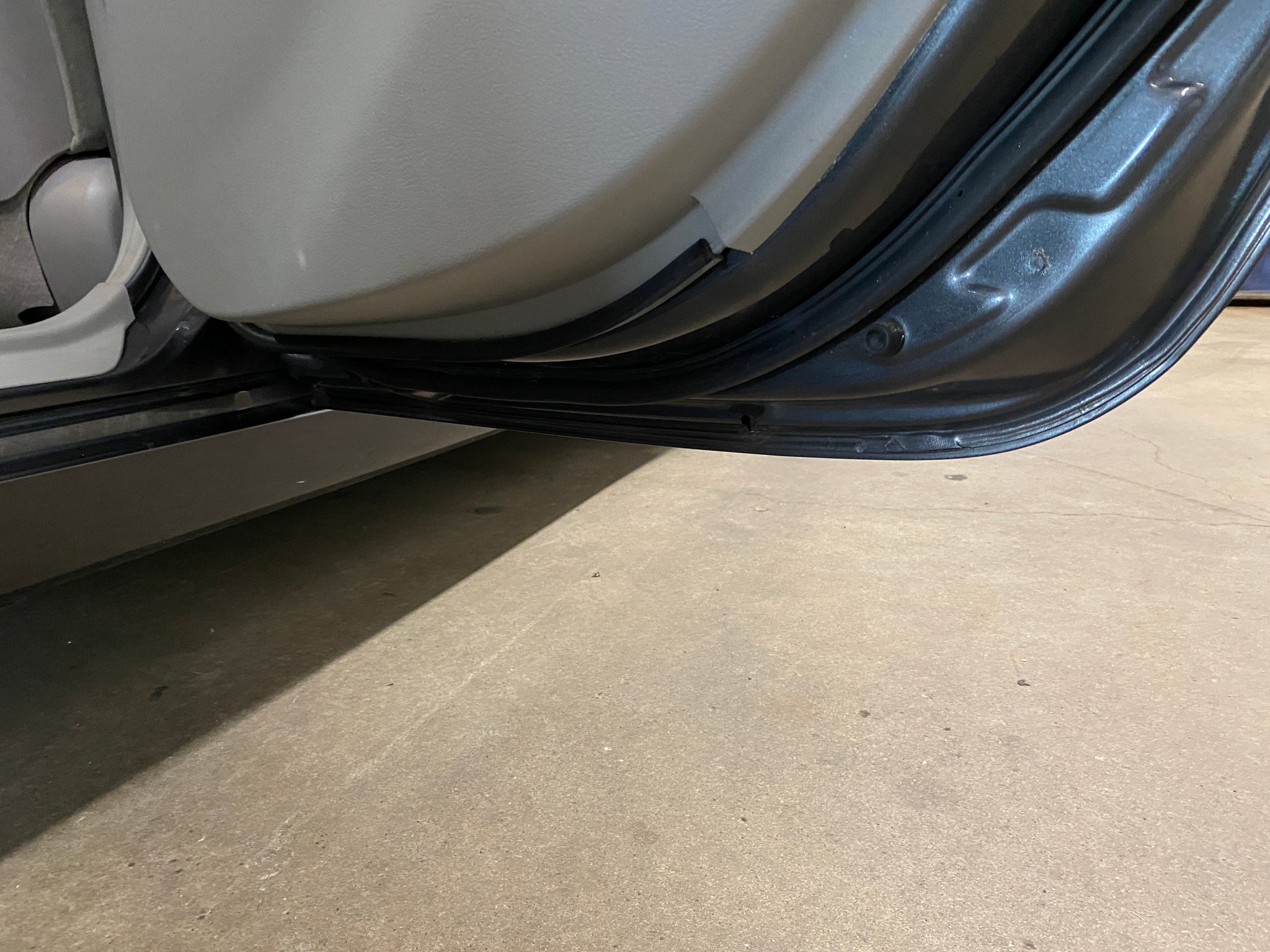 2010 Toyota Camry LE - Photo 40