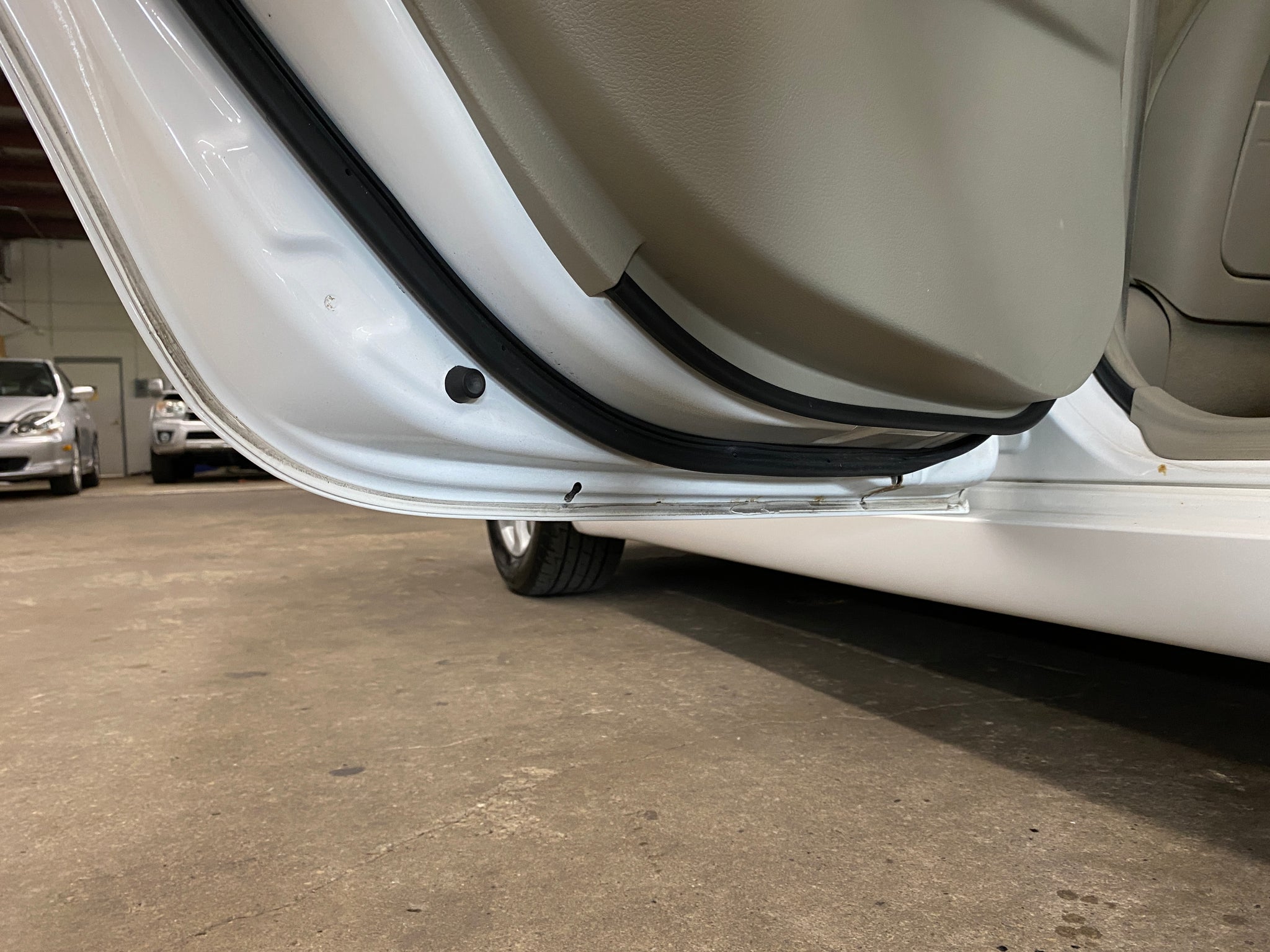 2011 Toyota Camry LE - Photo 38