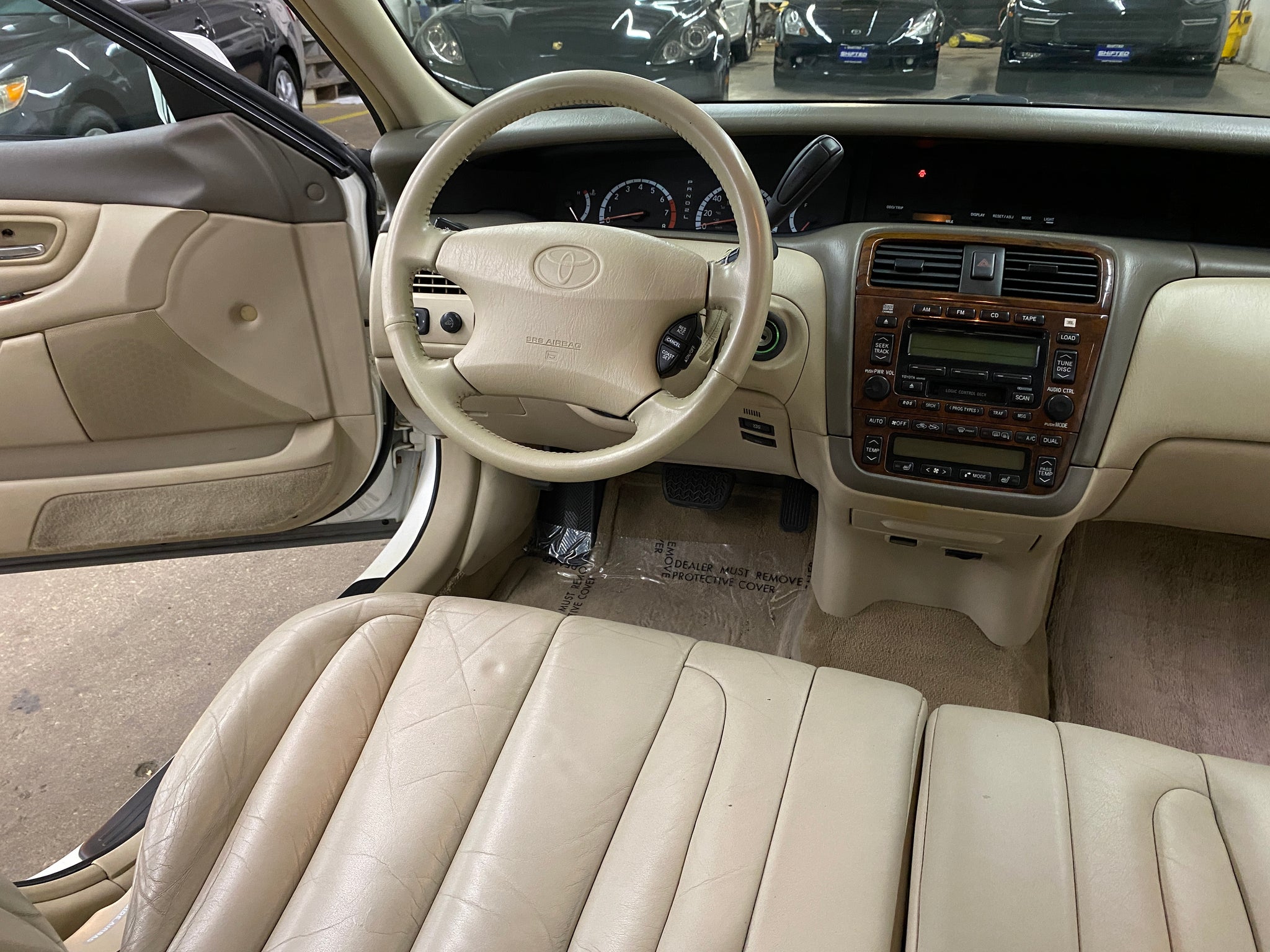 2001 Toyota Avalon XLS - Photo 19