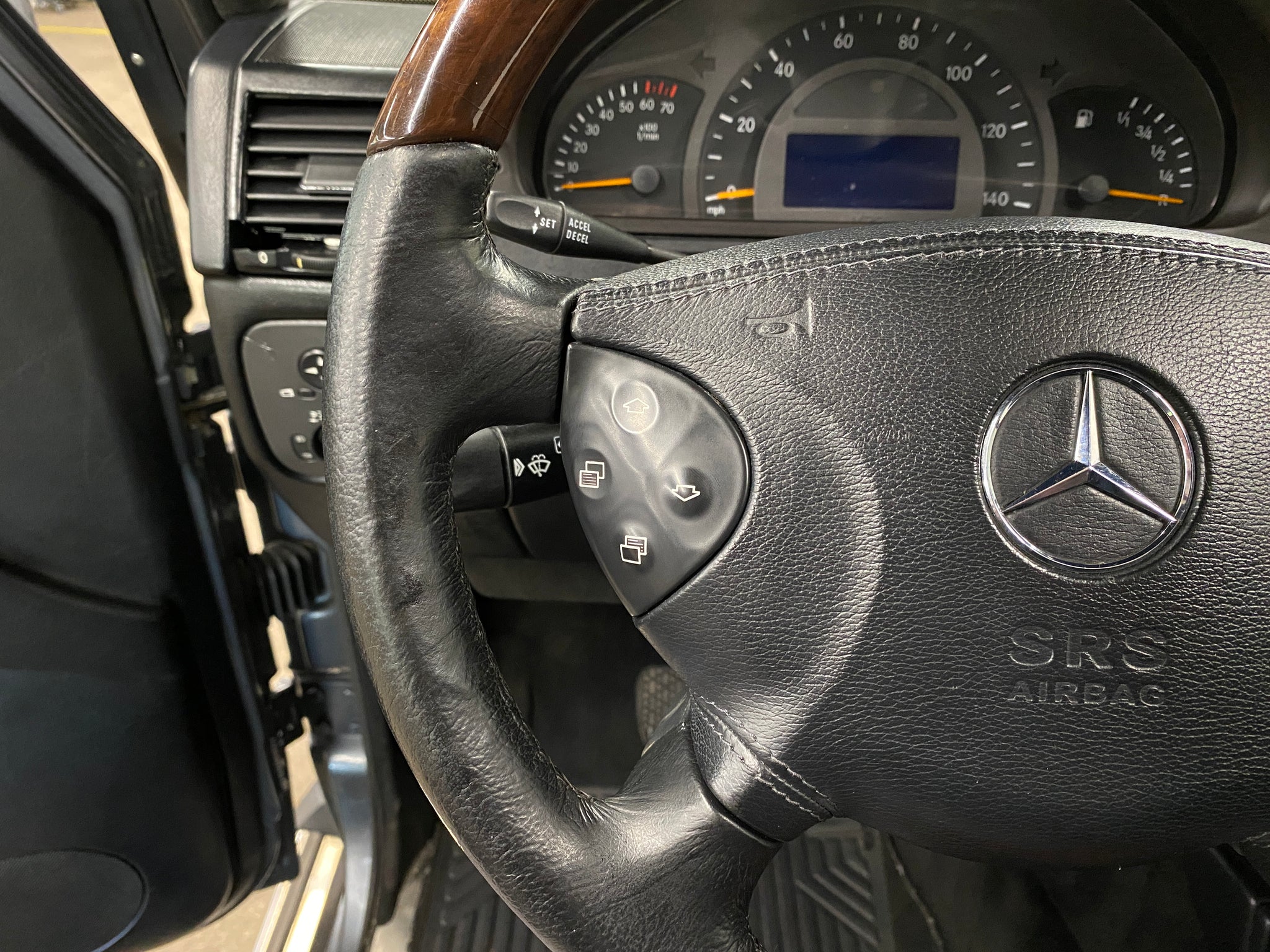 2005 Mercedes-Benz G-Class G 500 - Photo 24