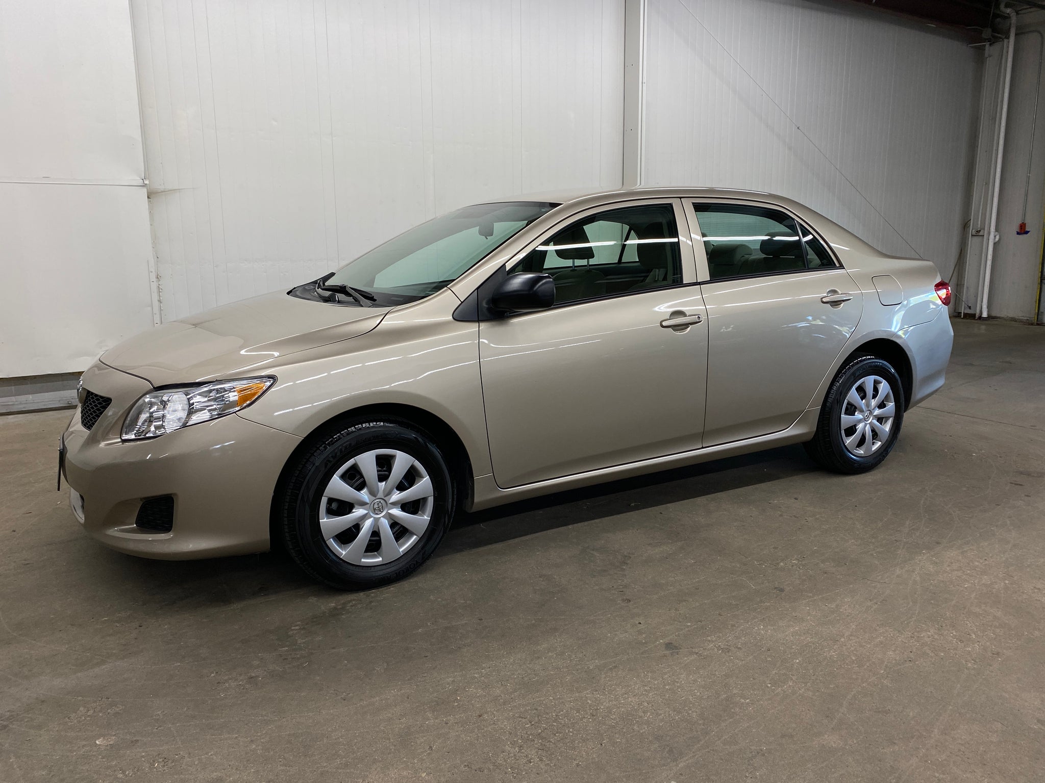 2010 Toyota Corolla Base AT's photo