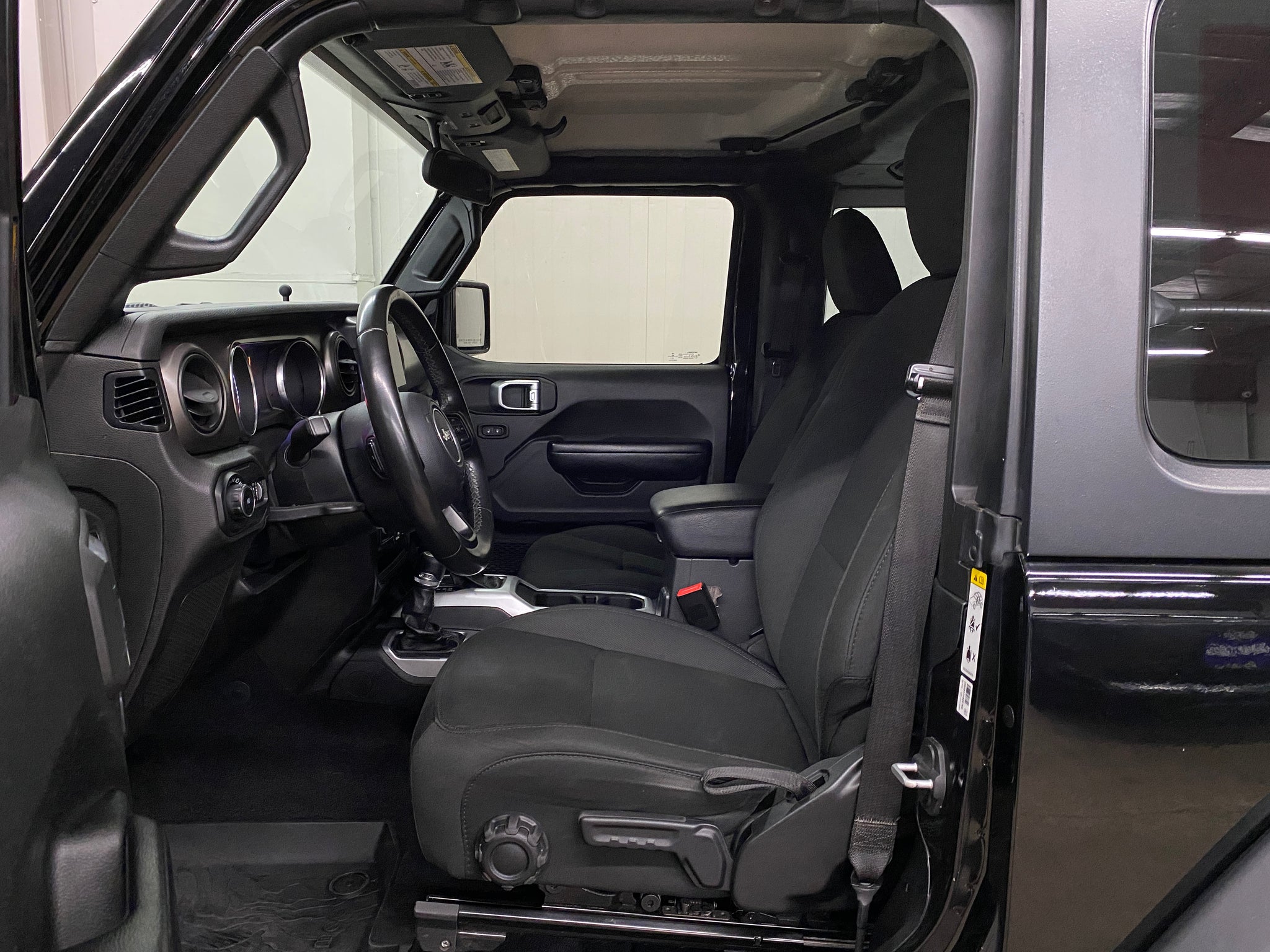 2020 Jeep Wrangler Sport S - Photo 10