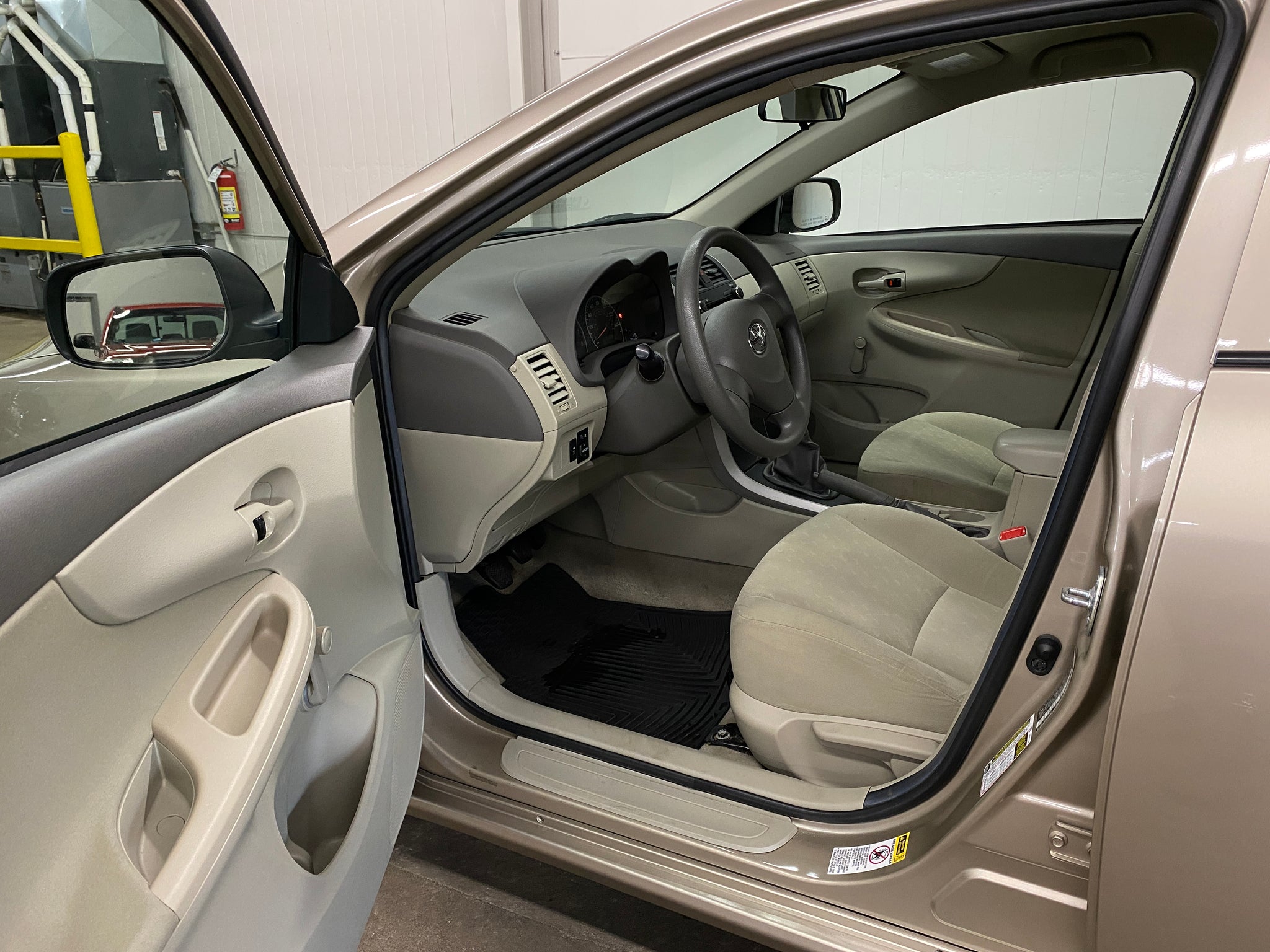 2010 Toyota Corolla S - Photo 10