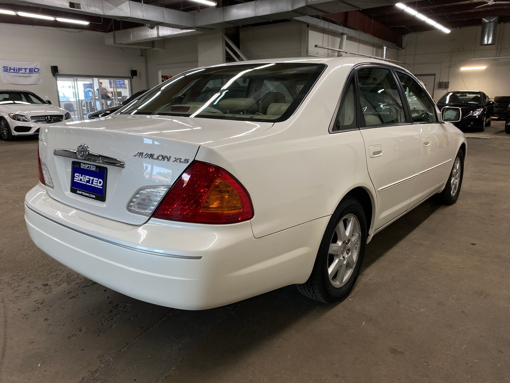 2001 Toyota Avalon XLS - Photo 5