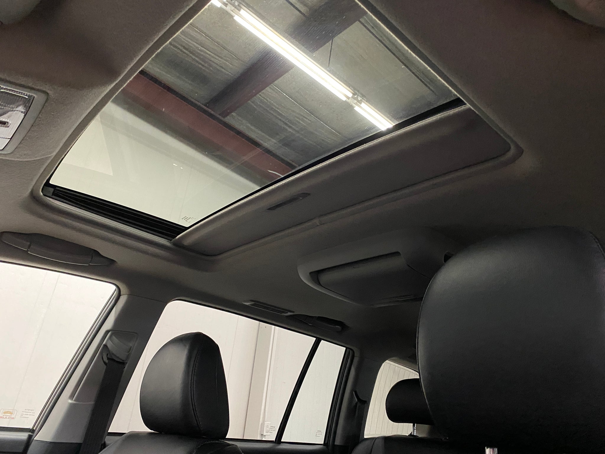 2011 Toyota Highlander Limited - Photo 13