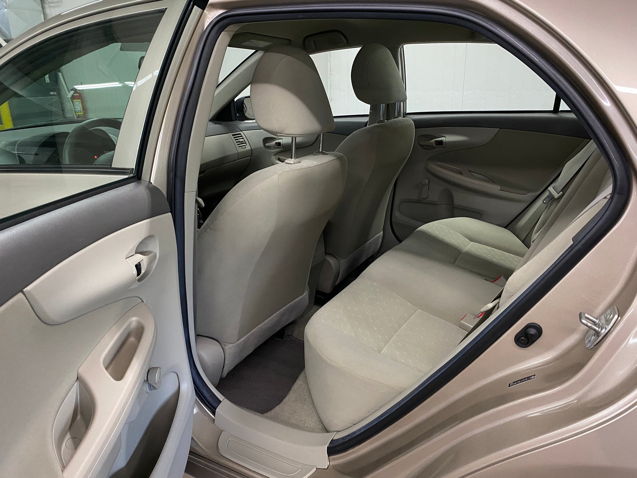 2010 Toyota Corolla S - Photo 11