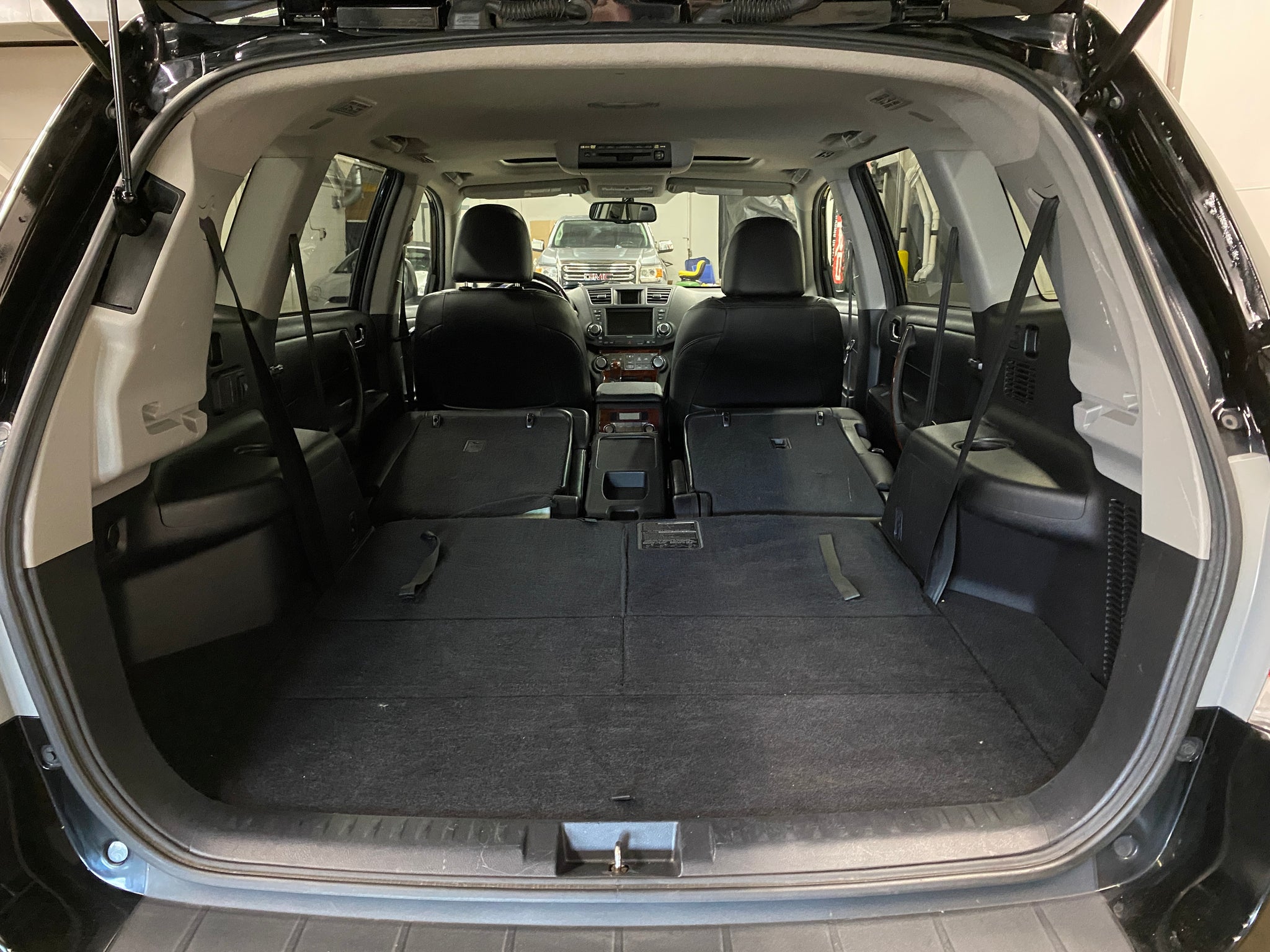 2011 Toyota Highlander Limited - Photo 16