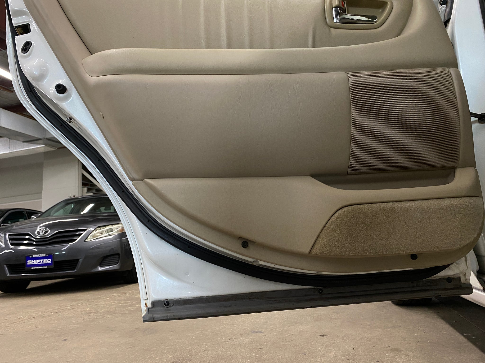 2001 Toyota Avalon XLS - Photo 48