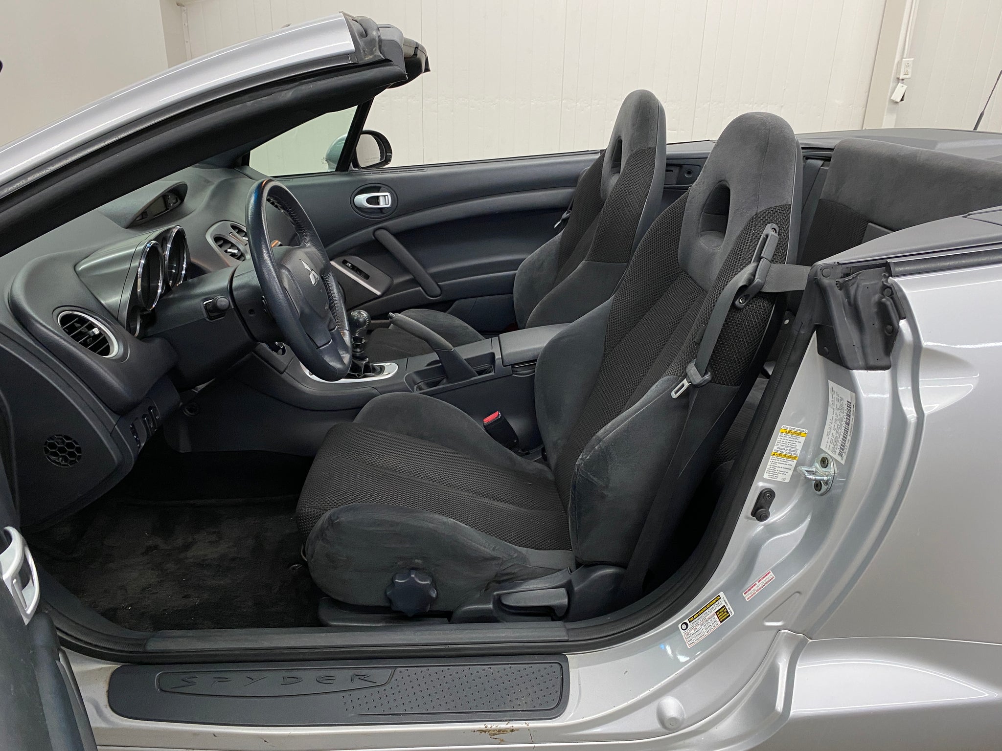 2007 Mitsubishi Eclipse Spyder GT - Photo 18