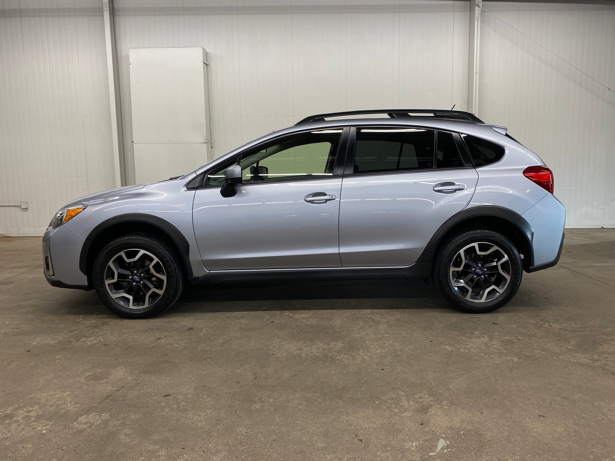 2016 Subaru Crosstrek Premium - Photo 2