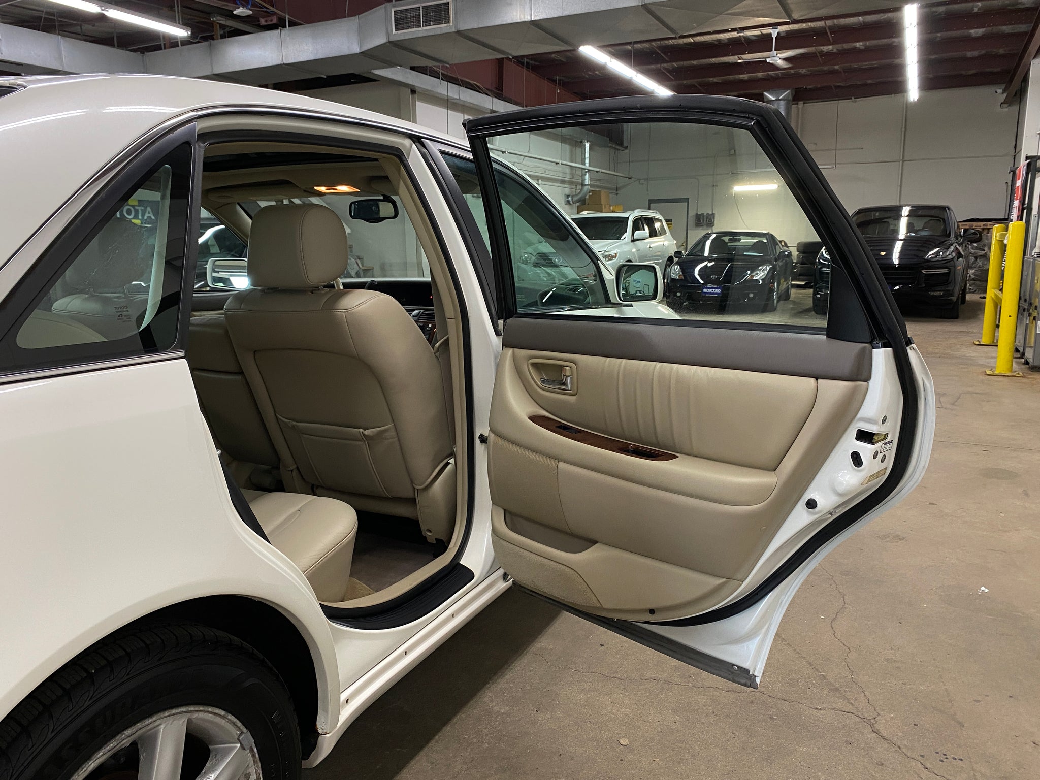 2001 Toyota Avalon XLS - Photo 52