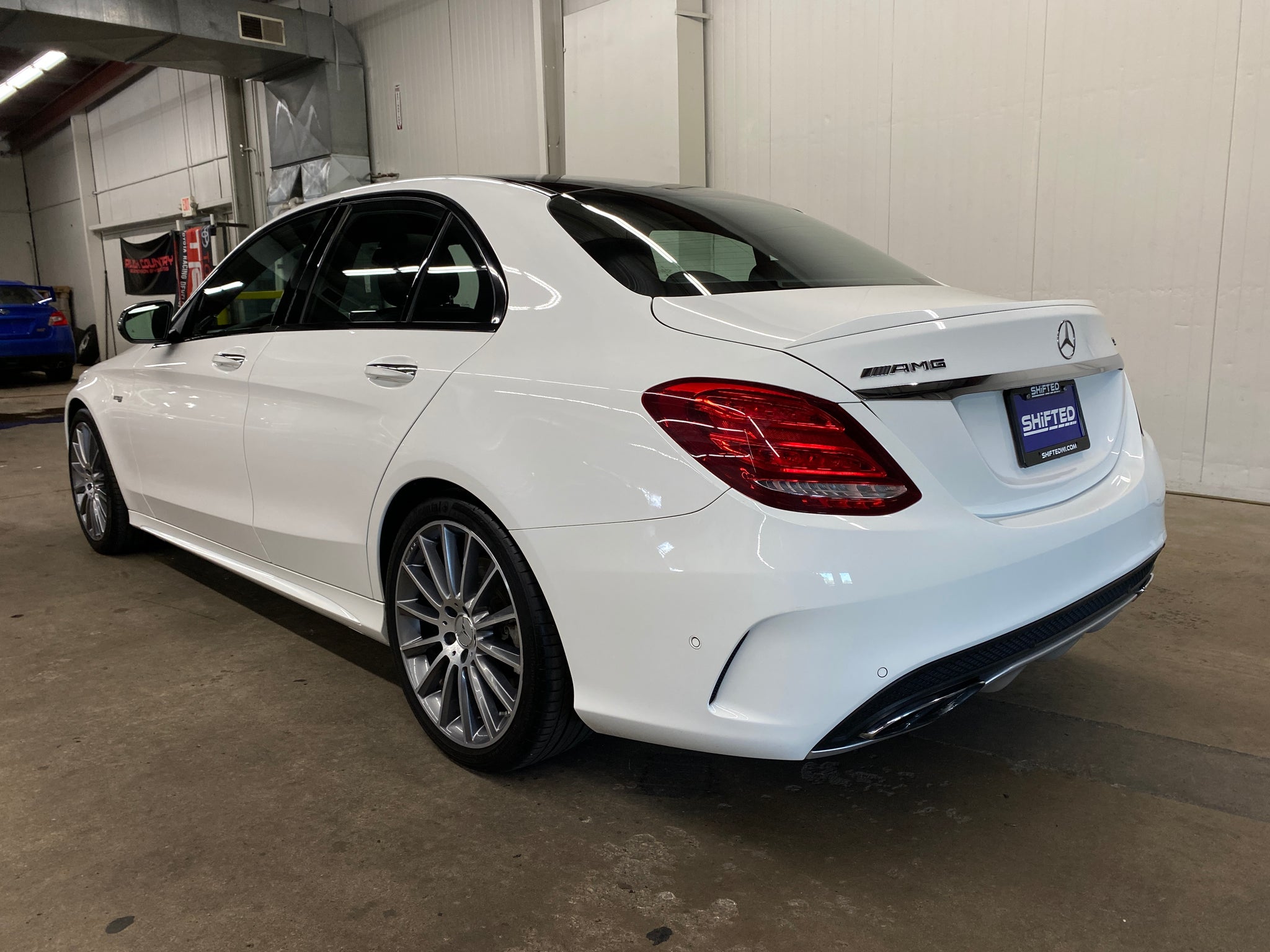 2018 Mercedes-Benz C-Class Sedan AMG C43 - Photo 3
