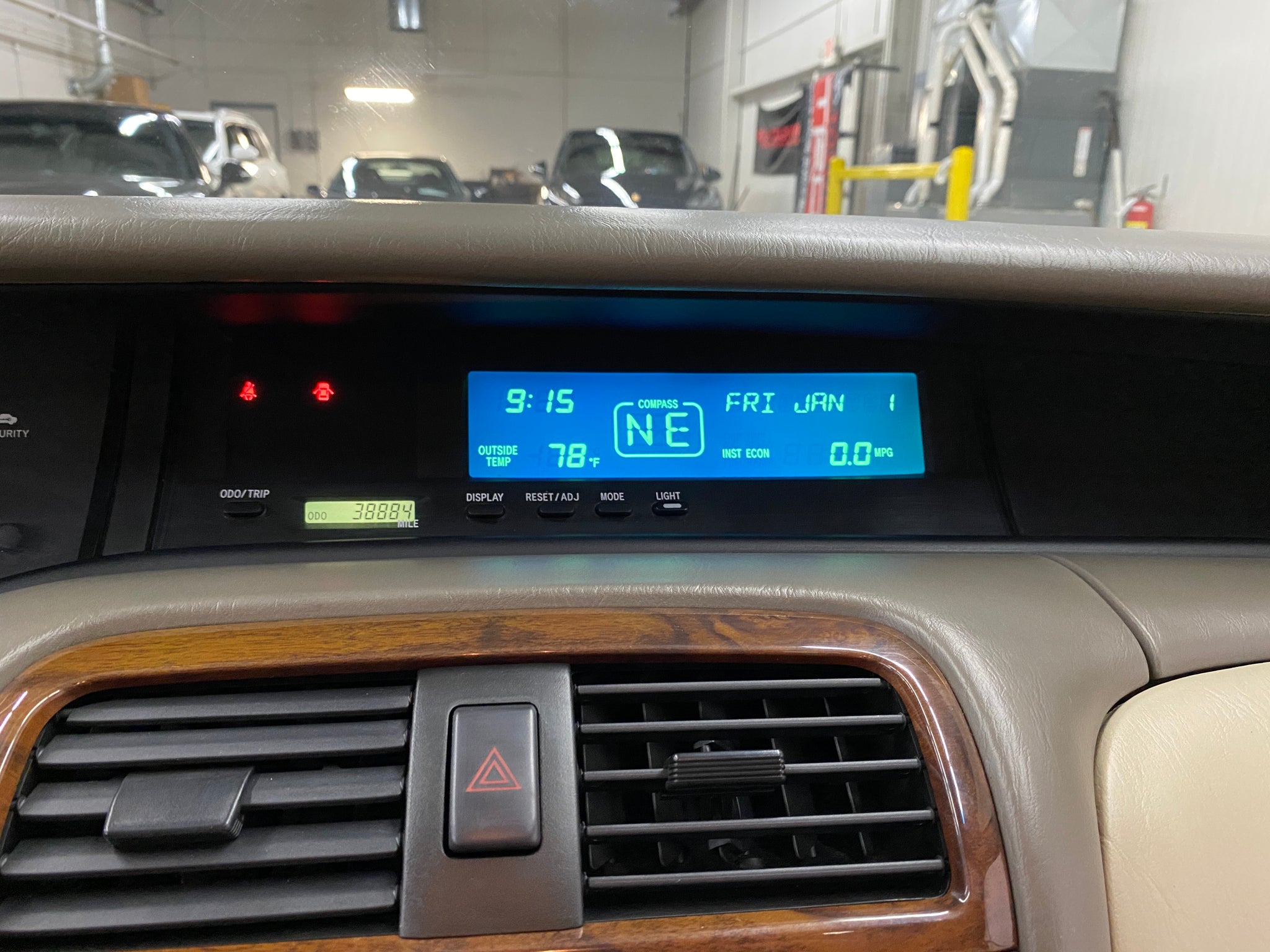 2001 Toyota Avalon XLS - Photo 27