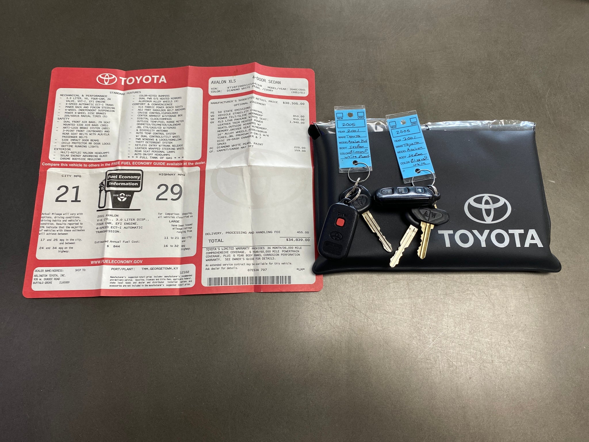 2001 Toyota Avalon XLS - Photo 29