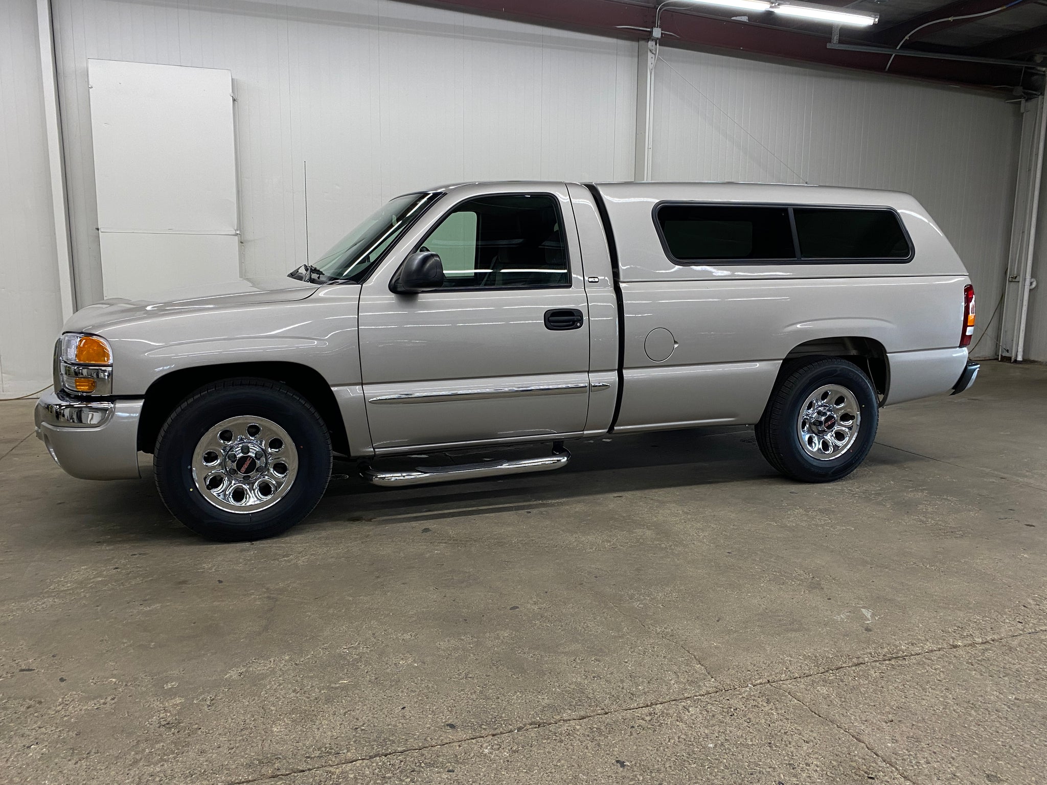 2005 GMC Sierra SLE's photo
