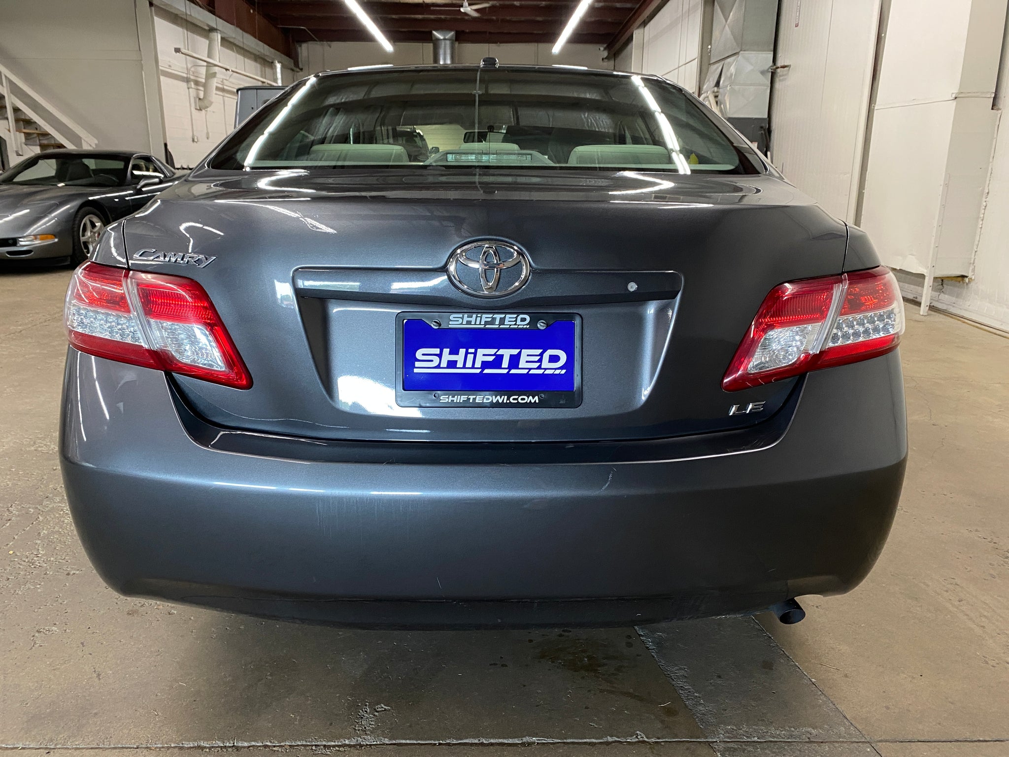 2010 Toyota Camry LE - Photo 4