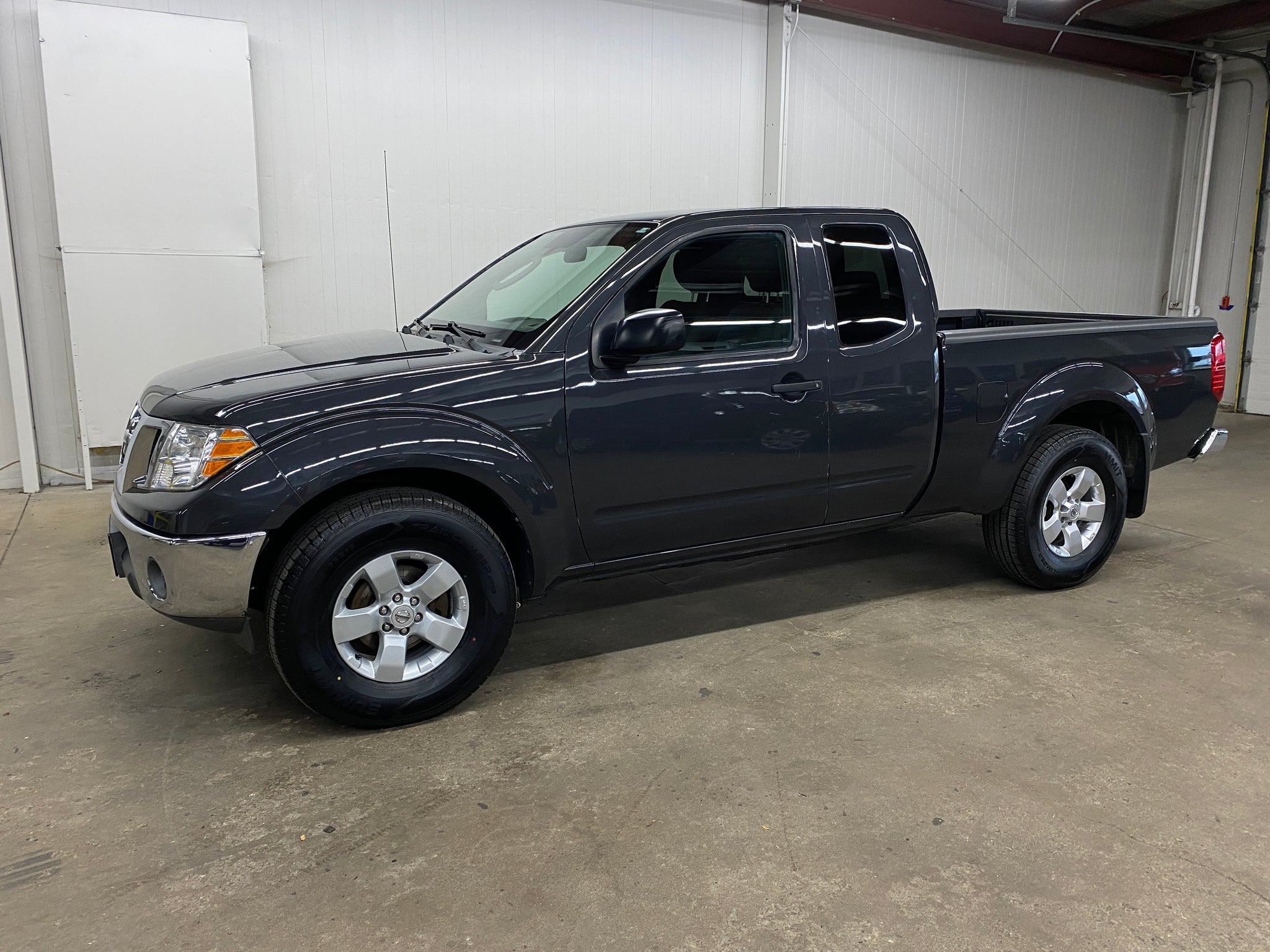 2010 Nissan Frontier SE King Cab 4WD Manual
