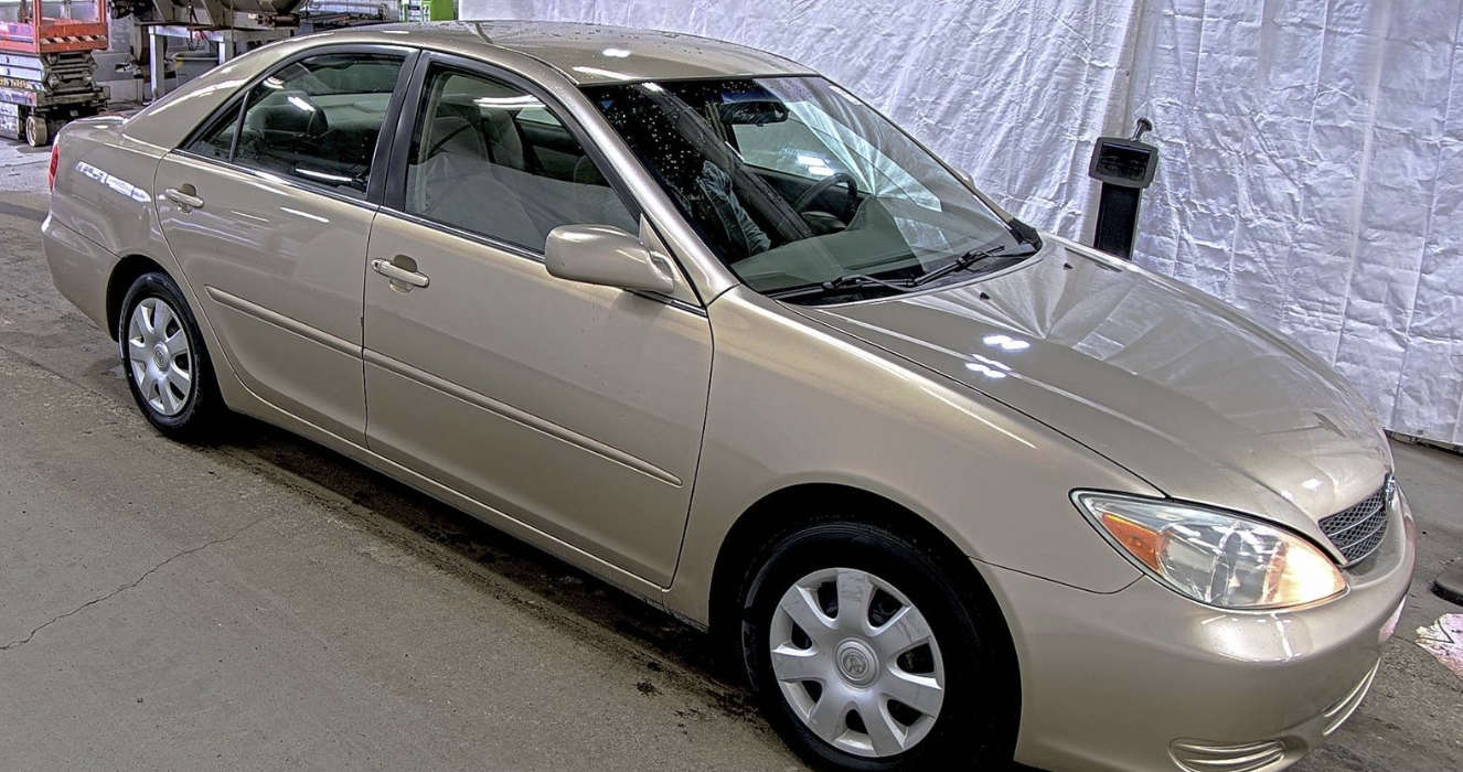 2002 Toyota Camry LE