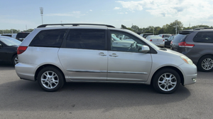 2004 Toyota Sienna XLE