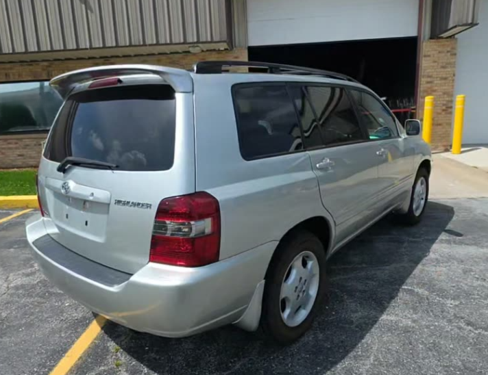 2004 Toyota Highlander Limited AWD