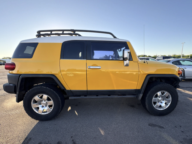 2007 Toyota FJ Cruiser RWD