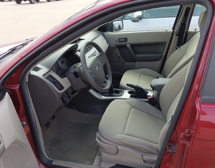 2010 Ford Focus S Manual