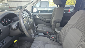 2010 Nissan Frontier SE King Cab 4WD Manual