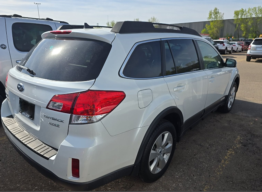 2012 Subaru Outback 2.5i Limited