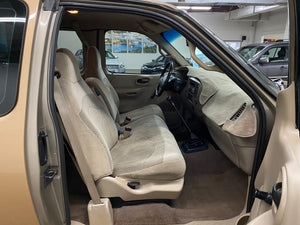 2001 Ford F-150 Extended Cab RWD Manual