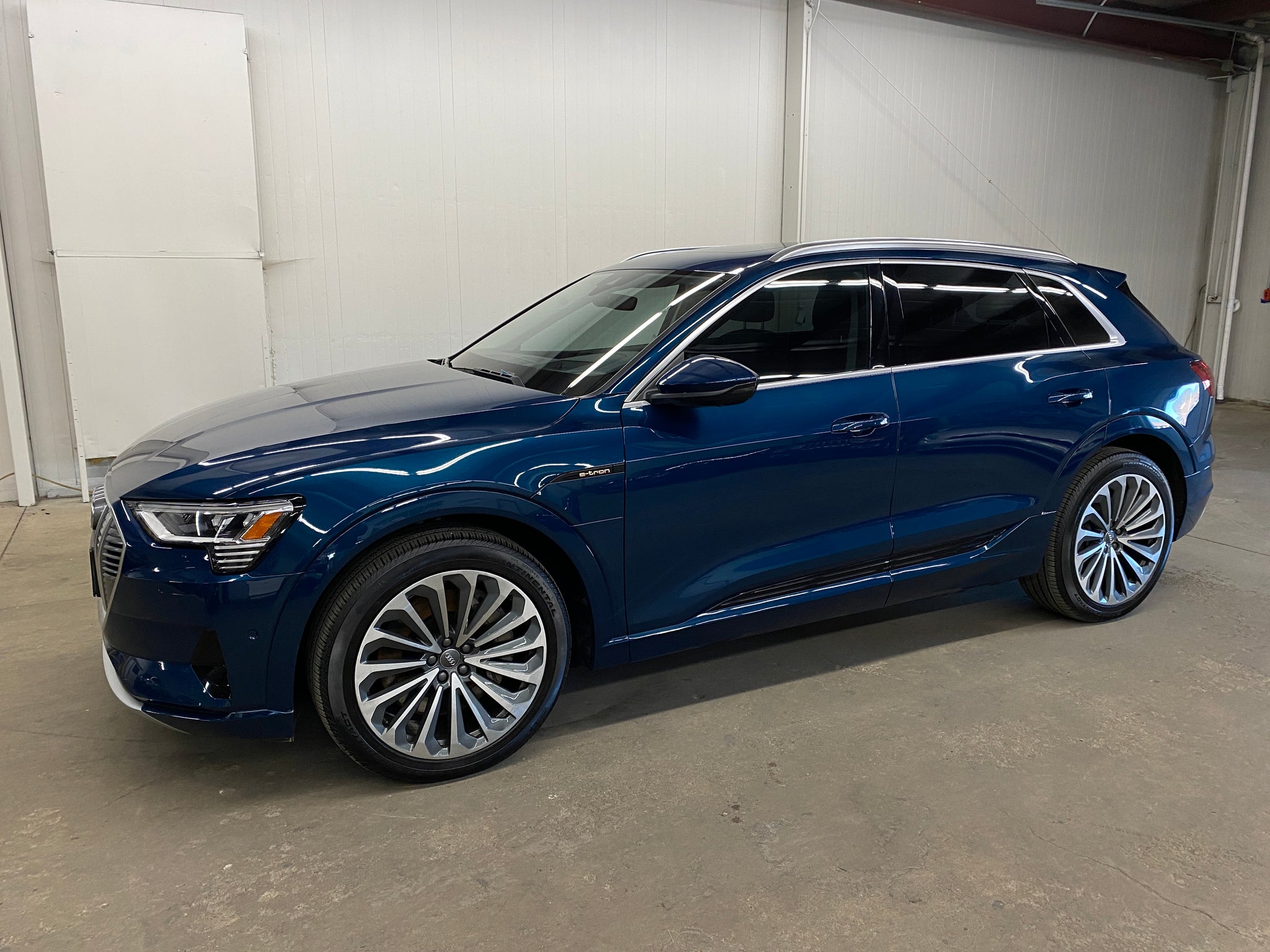 2019 Audi e-tron Prestige