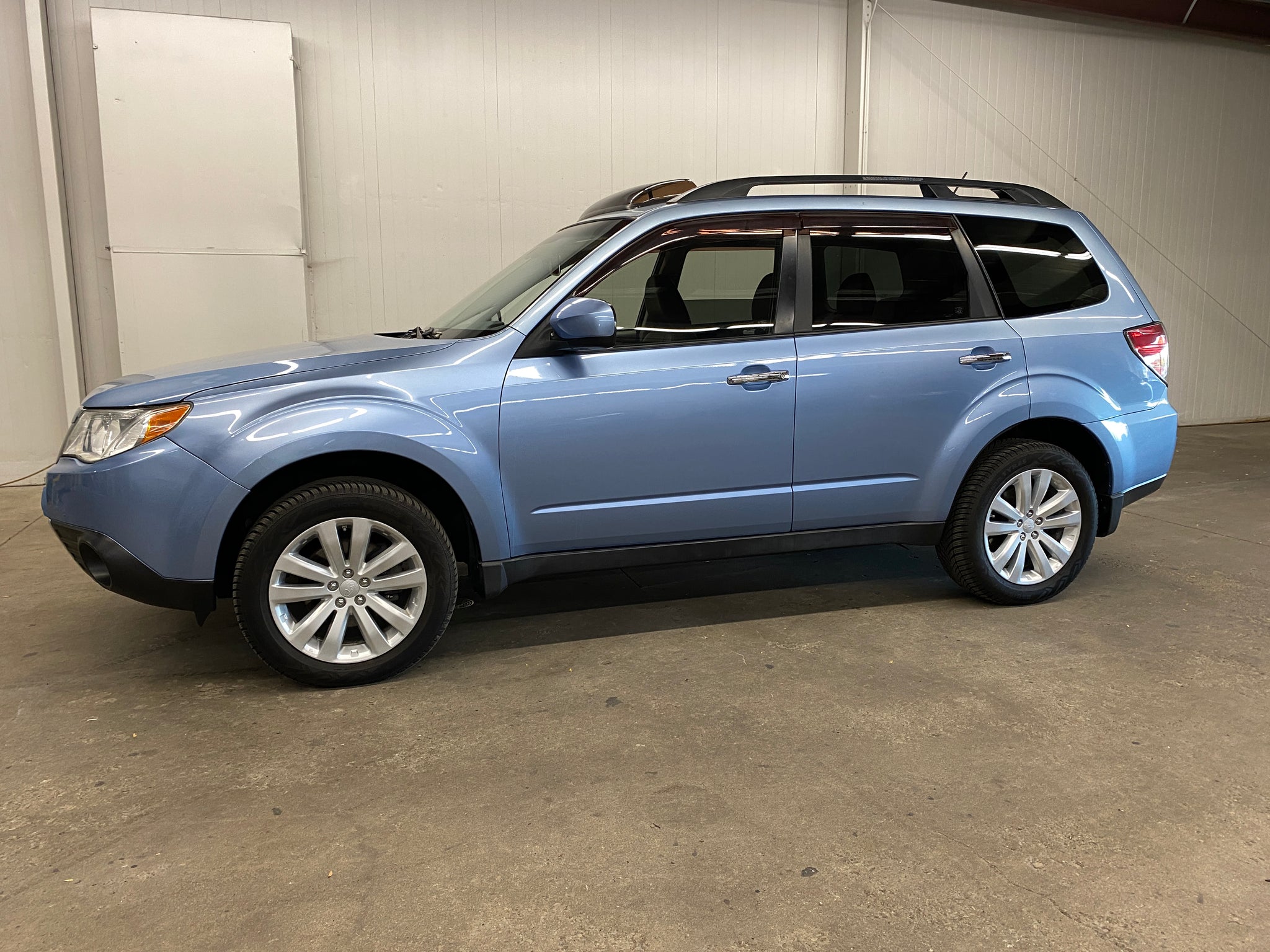 2011 Subaru Forester 2.5X Limited AWD