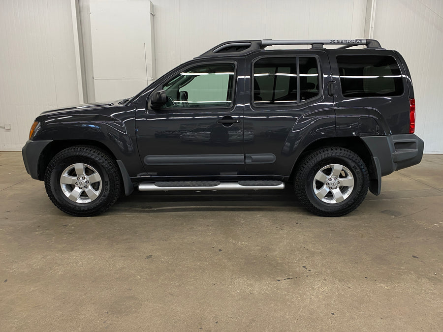 2011 Nissan Xterra S 4WD Manual
