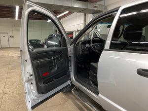 2004 Dodge Ram 1500 4WD V8 Quad Cab Manual