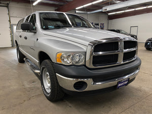 2004 Dodge Ram 1500 4WD V8 Quad Cab Manual