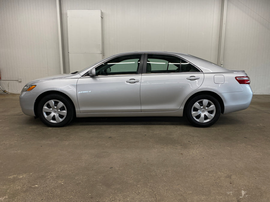 2009 Toyota Camry LE Manual