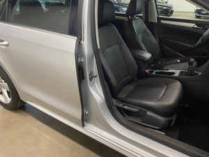 2013 Volkswagen Passat 2.5 SE Manual