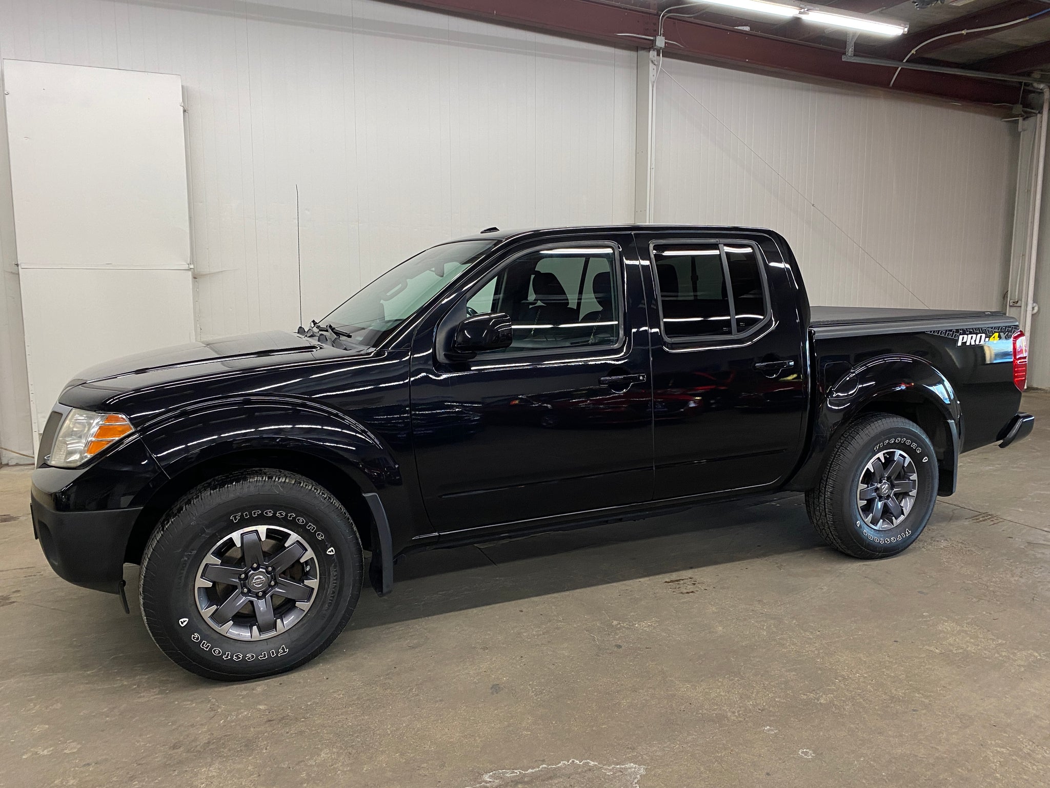 2016 Nissan Frontier Crew Cab Pro-4X Manual
