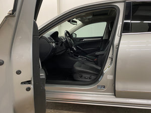 2014 Volkswagen Passat TDI SE