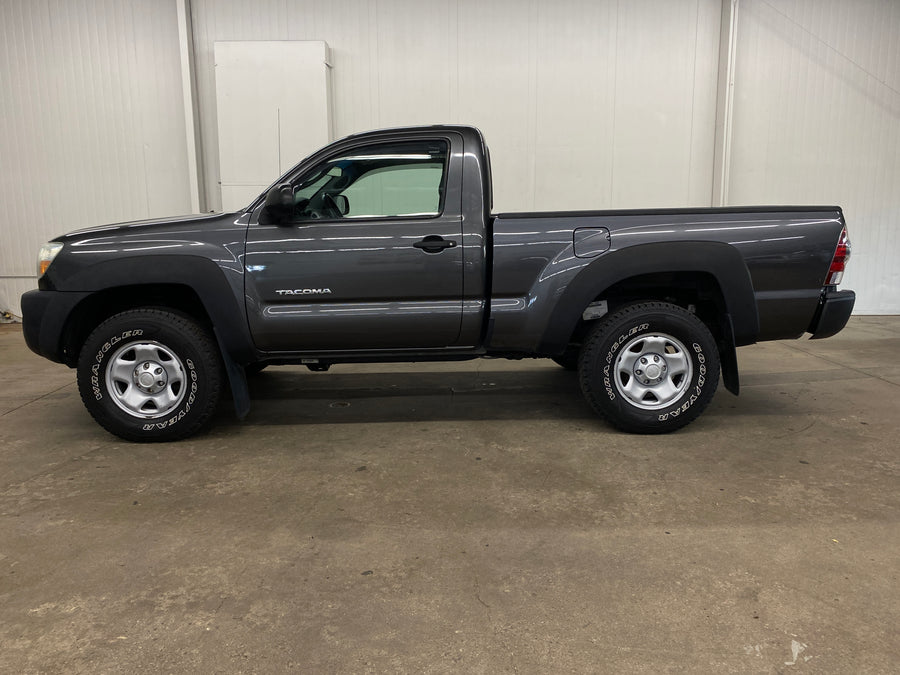 2010 Toyota Tacoma Reg Cab 4WD Manual