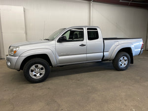 2007 Toyota Tacoma Access Cab 2.7L 4WD Manual