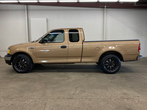 2001 Ford F-150 Extended Cab RWD Manual