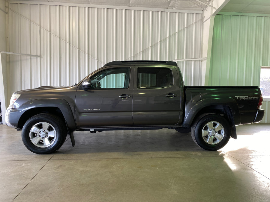 2015 Toyota Tacoma Double Cab 4WD Manual