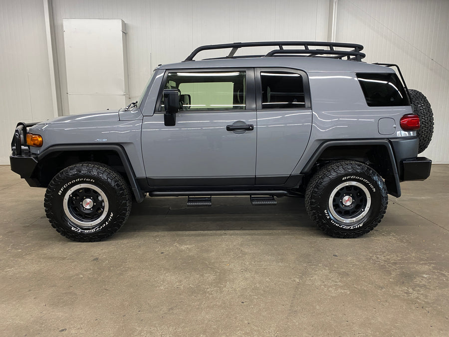 2013 Toyota FJ Cruiser 4WD Trail Teams Edition