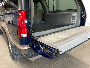 1996 Chevrolet Suburban K2500 4WD 7.4L