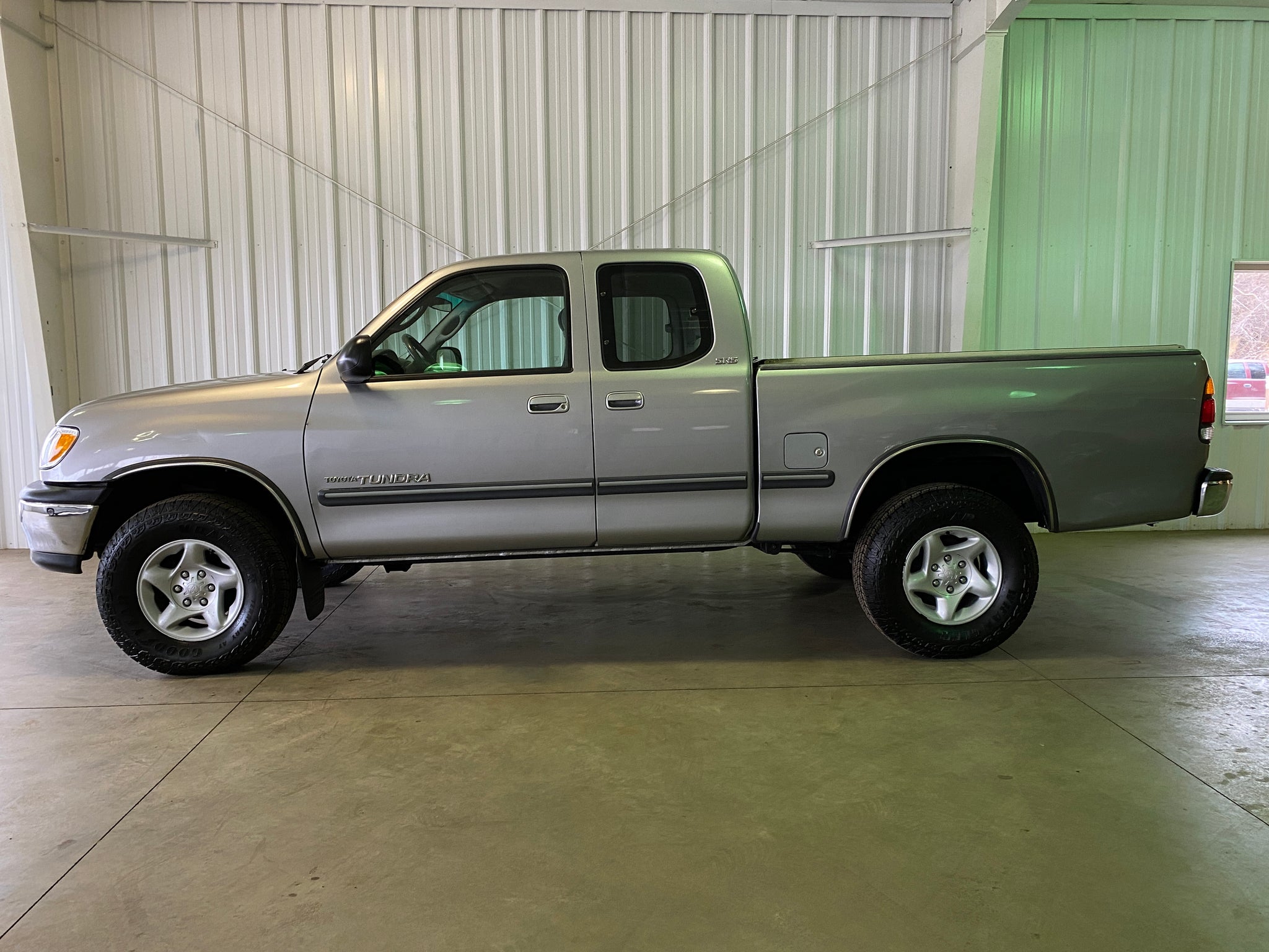 2001 Toyota Tundra SR5 Access Cab Manual - ShiftedWI